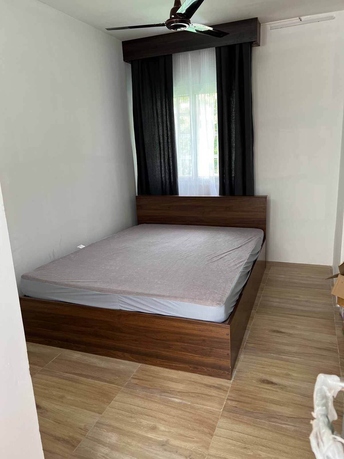 Hampi - 1 Queen Size 1 single bed(3 people)