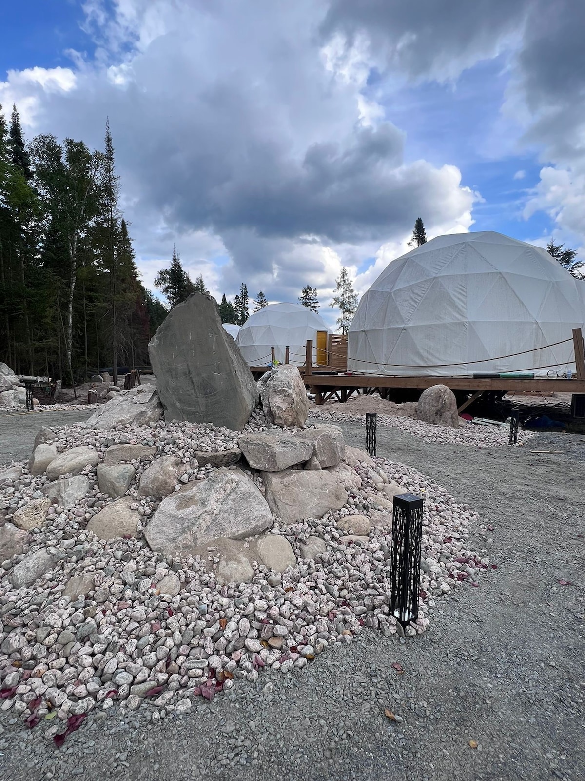 Luxury lakefront Geodesic Glamping Dome - Fox