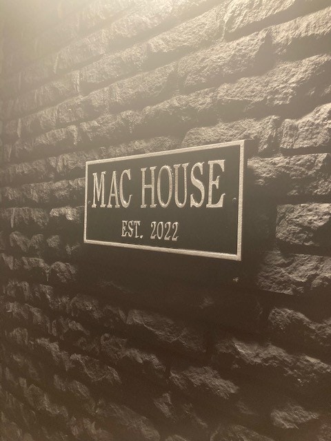 MAC House (Renovated Home w/Backyard Spa & Dining)
