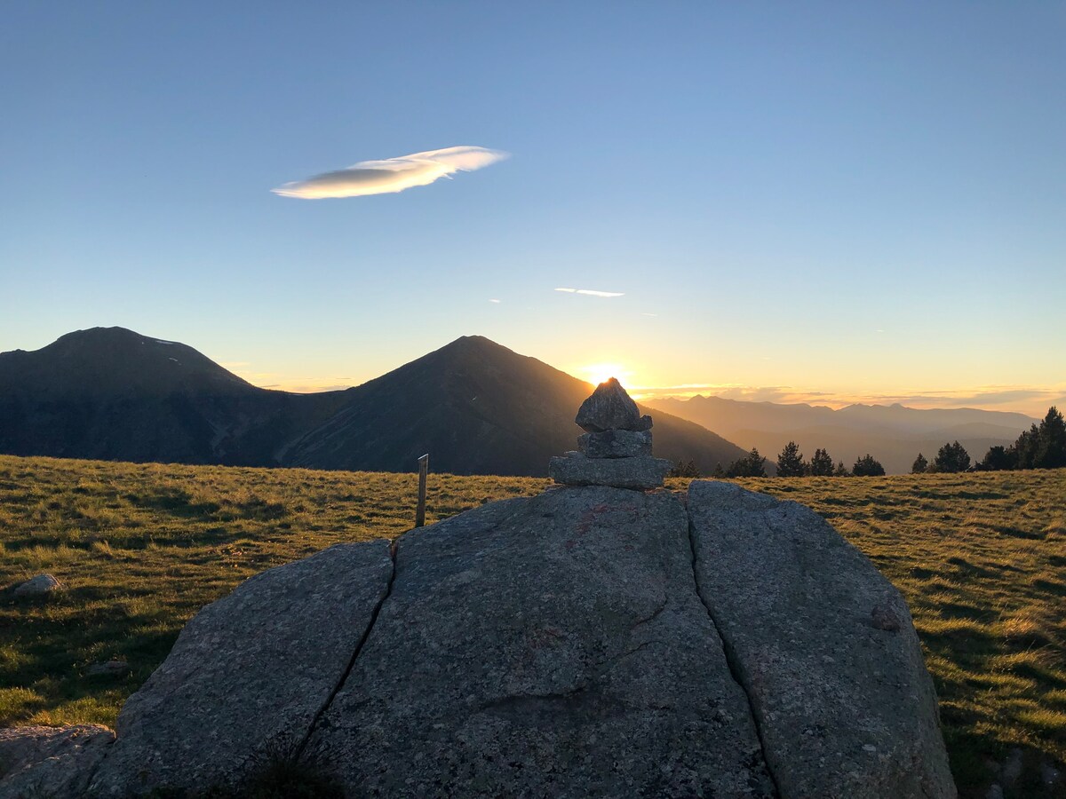 Rustique et confortable tipi en montagne