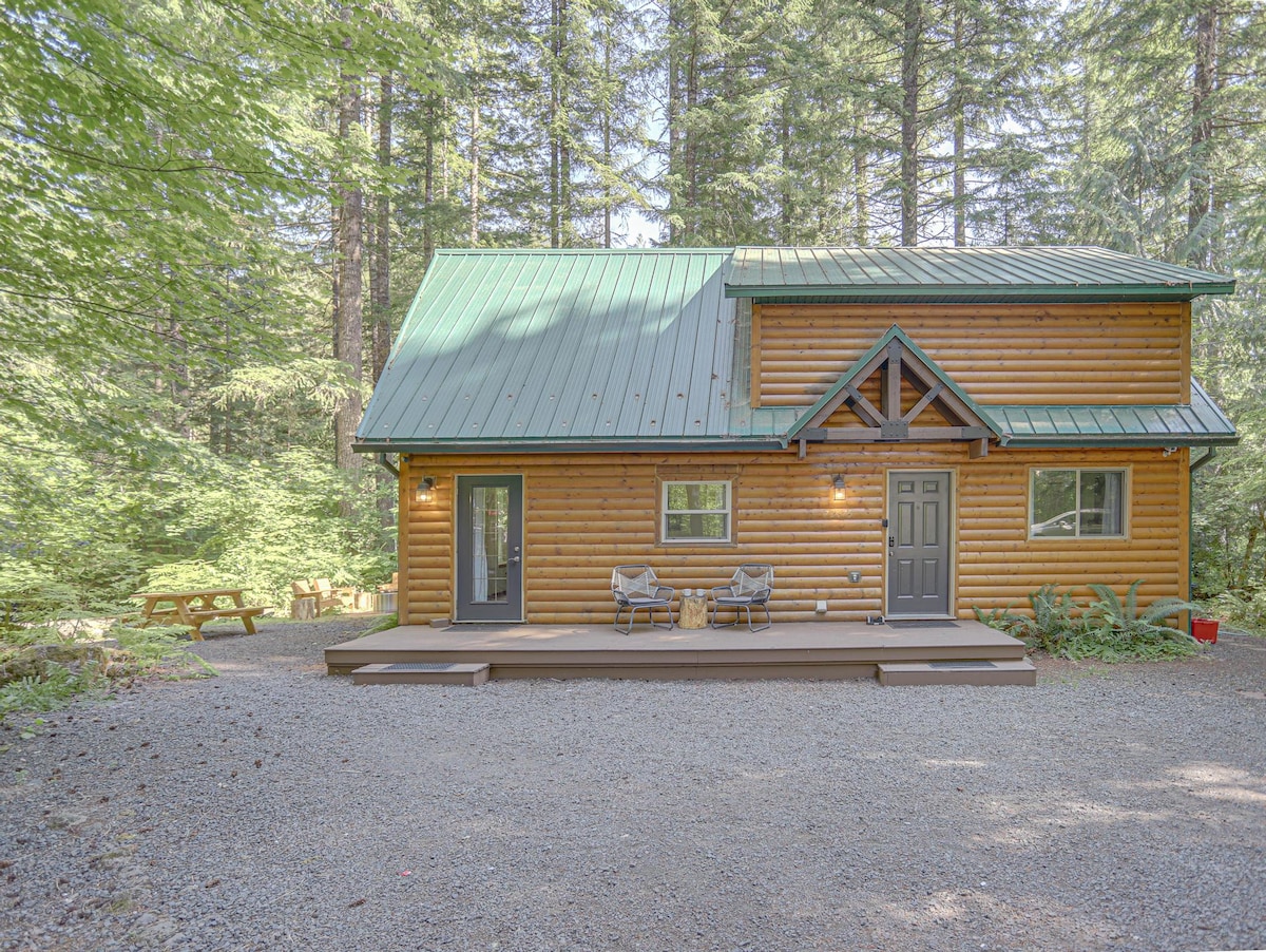 Mt. Hood Modern Neighboring Cabins - Sleeps 12