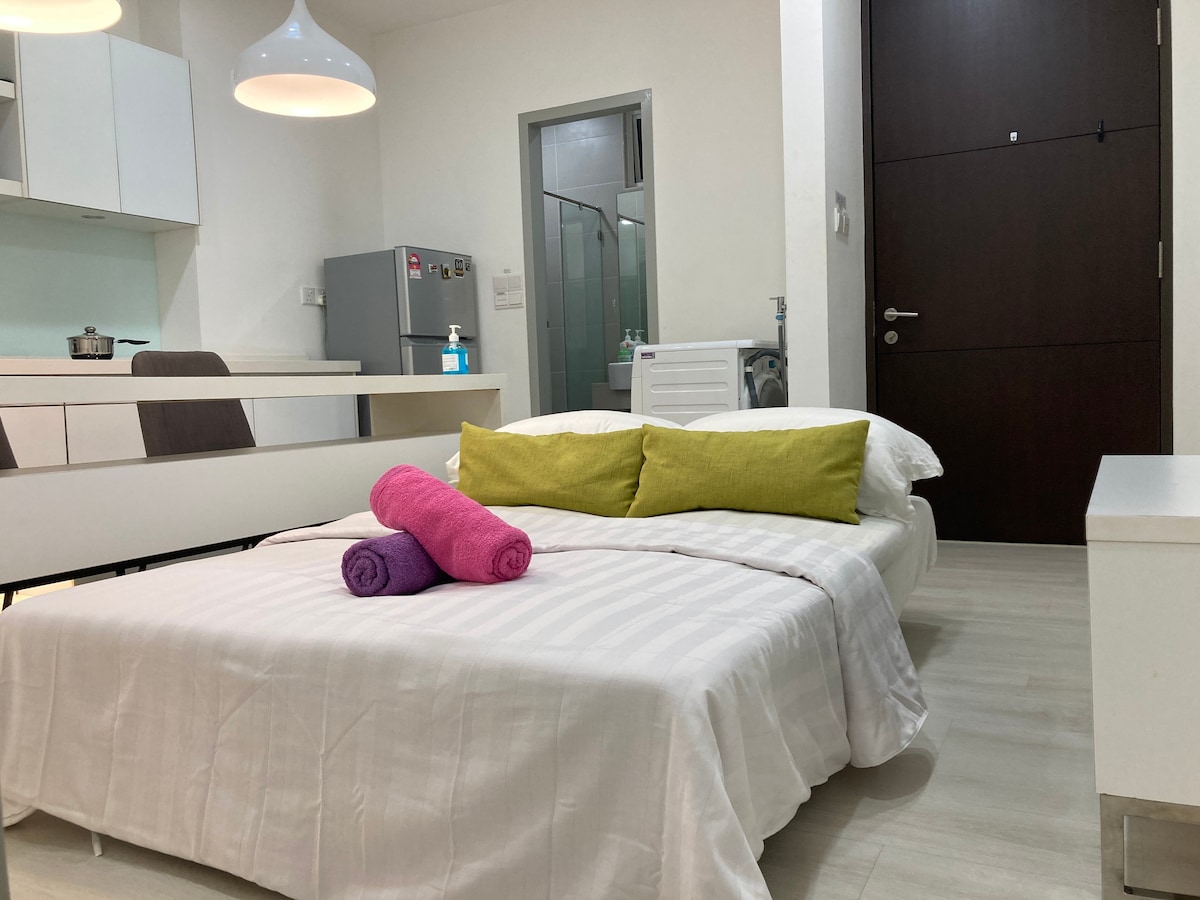 Straits Garden Suite Jelutong Georgetown 1R10