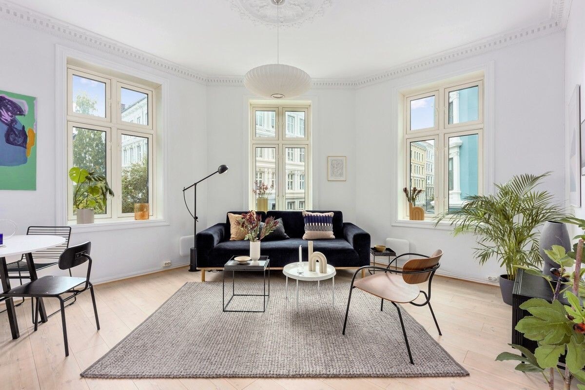 Beautiful room in classical apartment in Gamlebyen