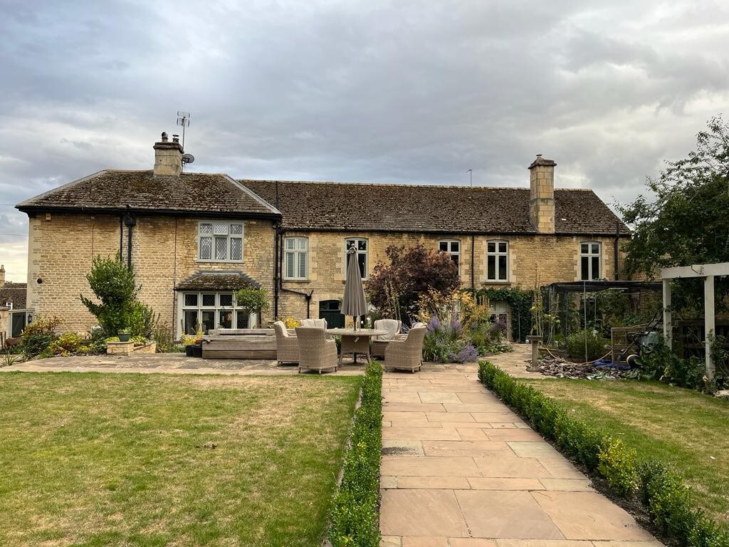 Private Room in a Beautiful Grade II Listed House