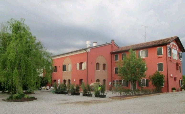 San Donà di Piave的民宿