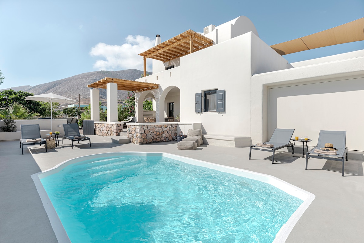 Escape View Villa with private Pool and Sea view