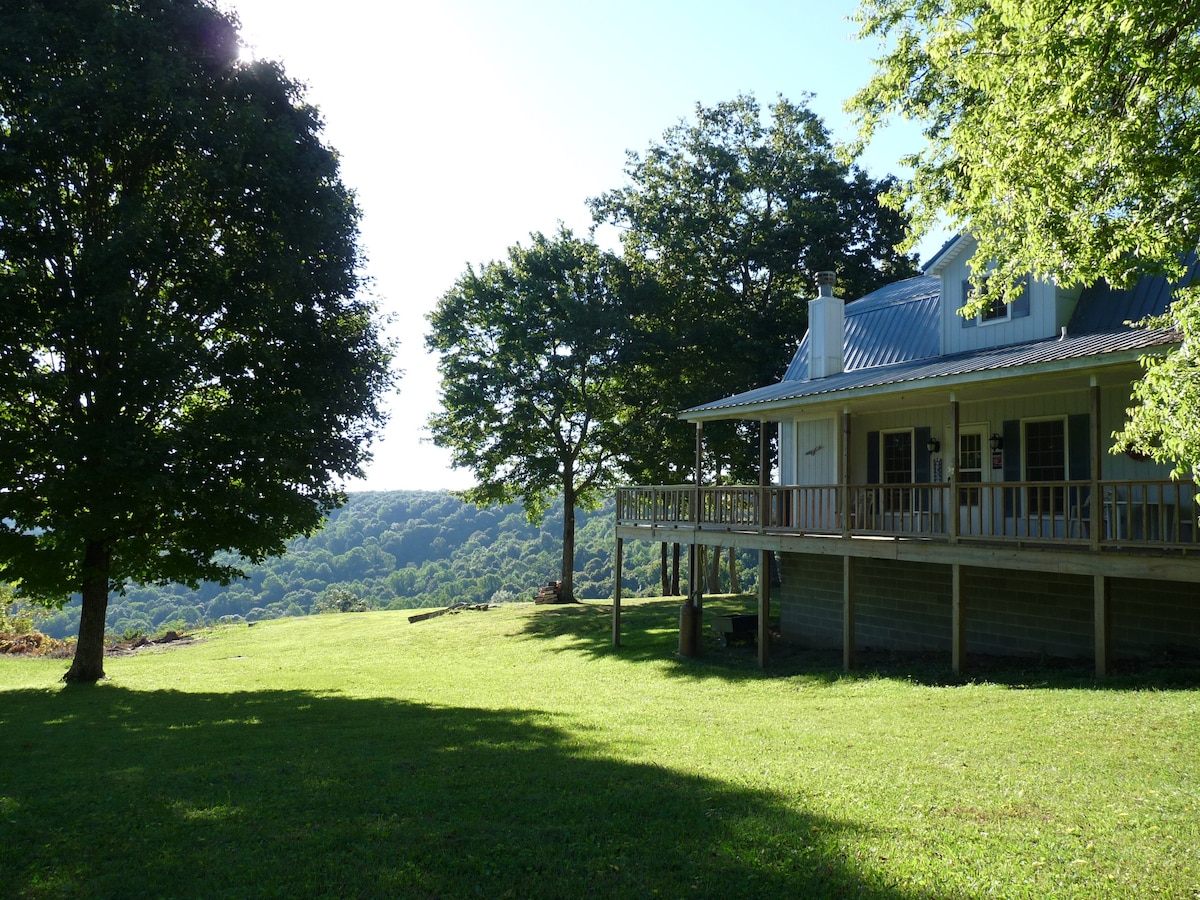 Patriot's Retreat Inspiring Cabin