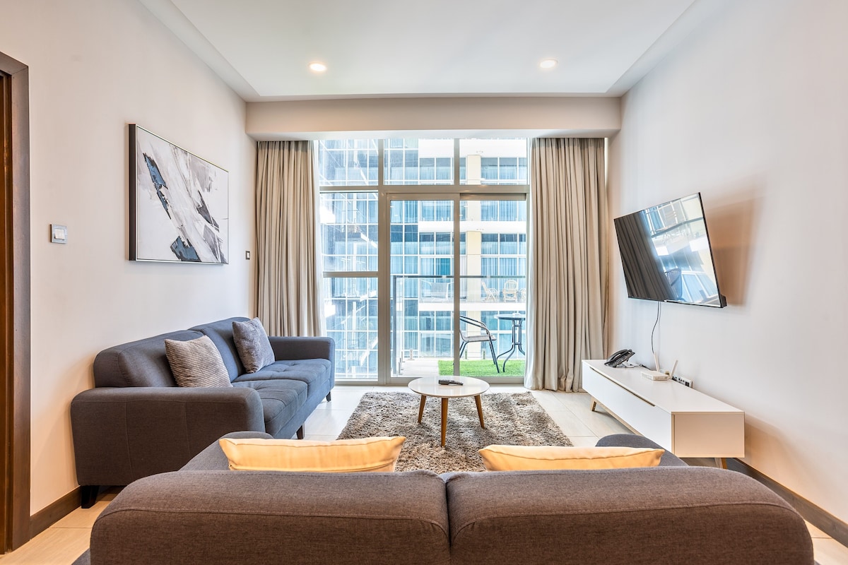 Immaculate 2-bed Apt at Skynest (601)