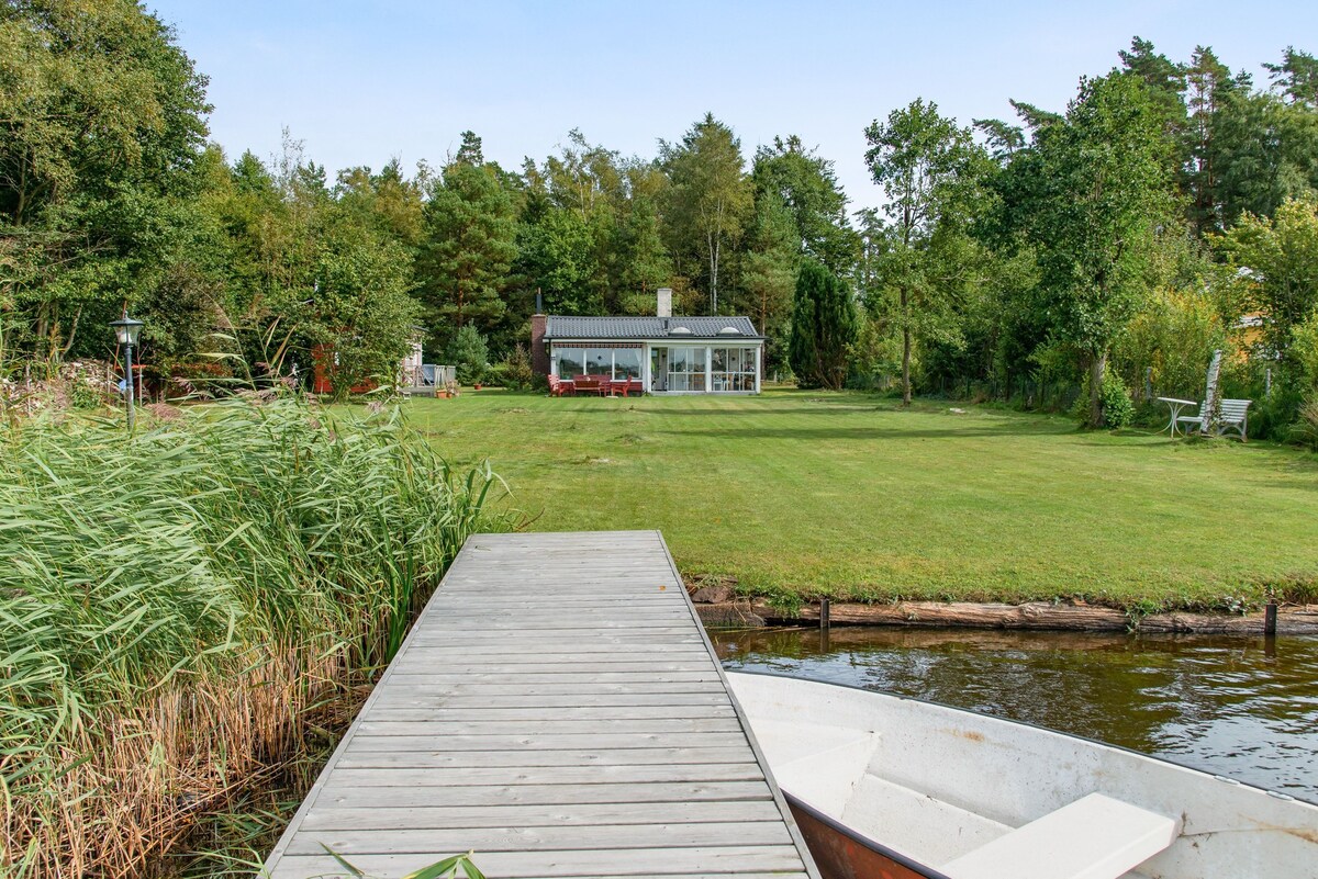 Cottage with own jetty in Ljungbyhed | Se01026