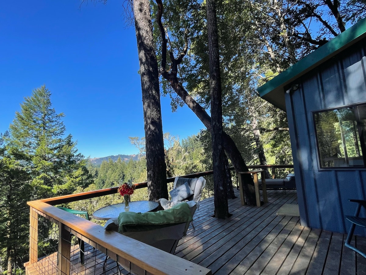 The Lost Butte Treehouse Sanctuary