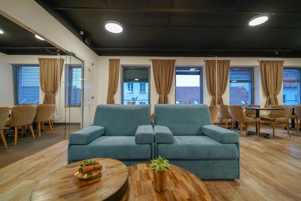 #T1-1 DTLA Hostel Twin Bed, TV, Locker & More.