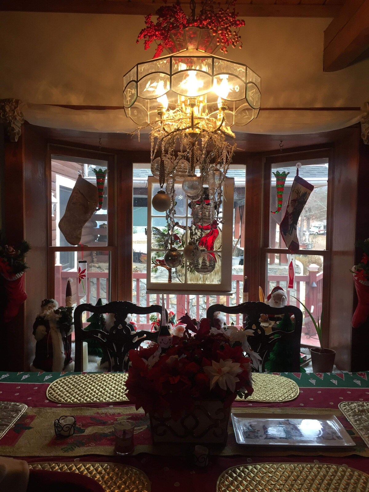 Christmas House Inn: Luxury French Breakfast Incld