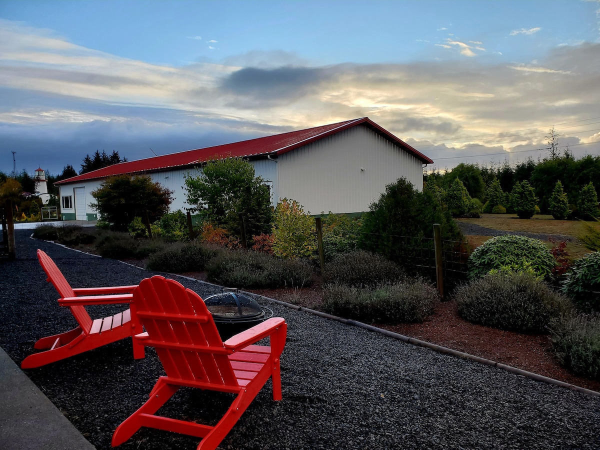 Ensign's Suite at Westport Winery Garden Resort