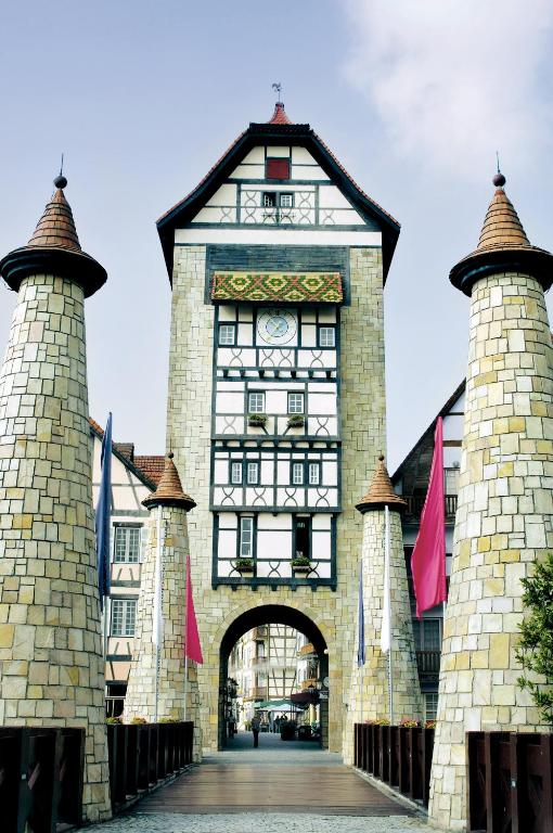 Colmar Tropicale Berjaya Hill