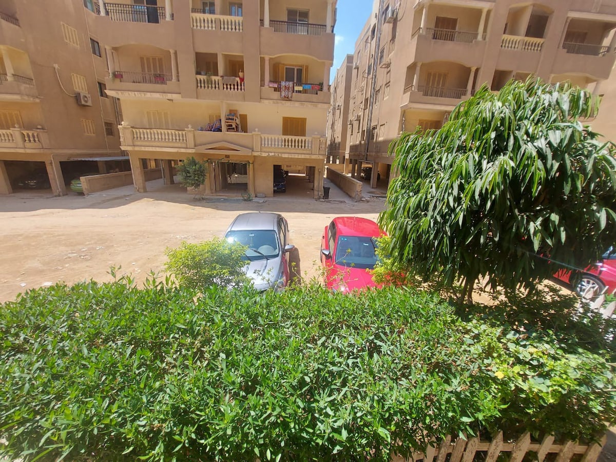 Sunny apartment in El-Hadaba El-Wosta