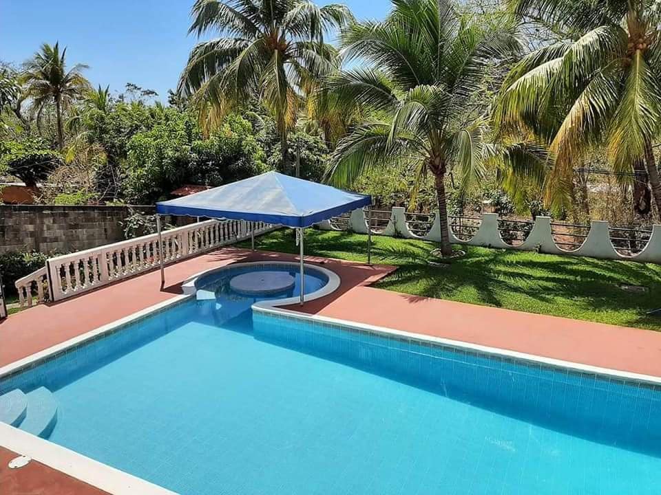 Gorgeous 4 bedroom beach house with a pool