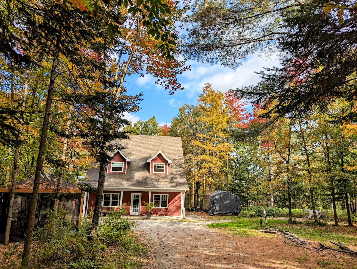 Le Boisé des Trois-Lacs: 4 Acres aux Abords du Lac