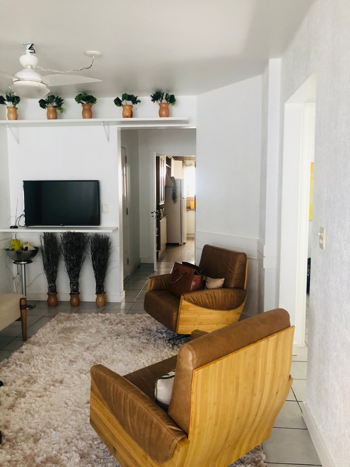 Apartamento quadra mar Balneário Camboriú centro .