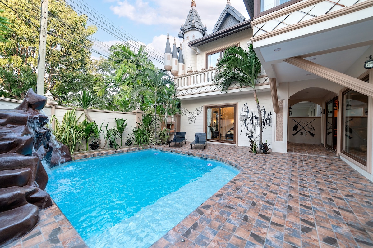 PotterLand Luxury Pool Villa Pattaya WalkingStreet