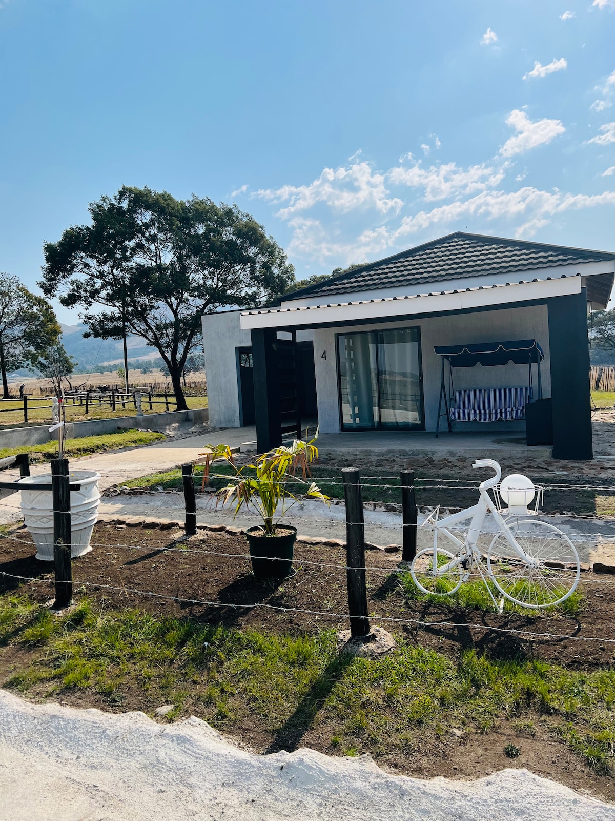 Hawane, Farm31 Estate cottage