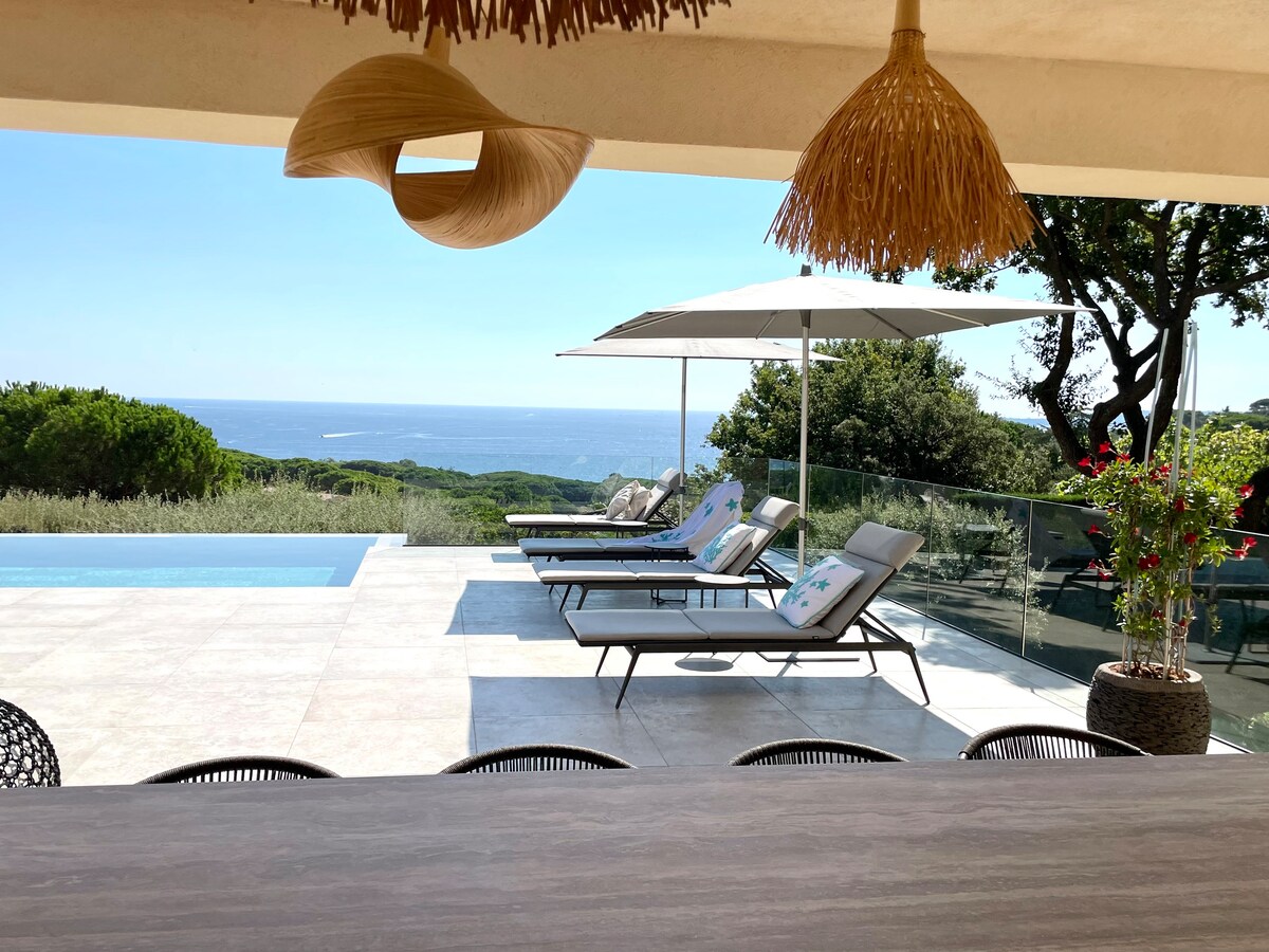 Magnifique villa contemporaine vue mer