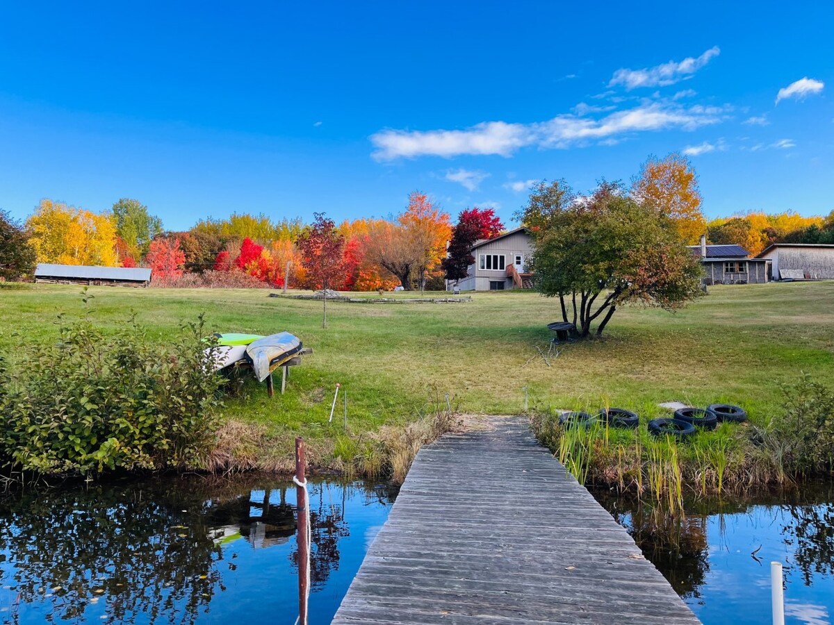 The Wicksens 
All season Water front Cottage