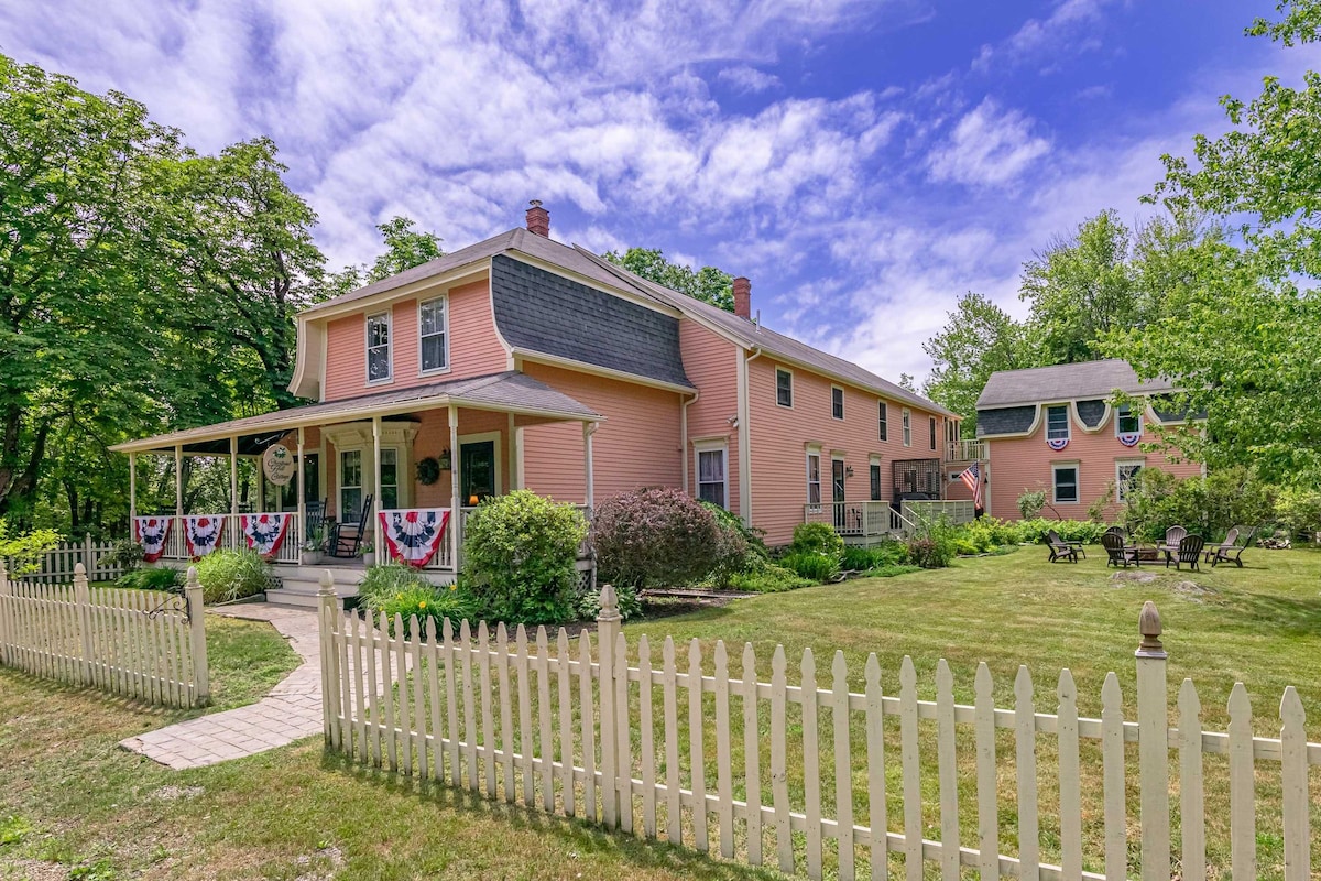 Chestnut Hill Inn and Retreat Center