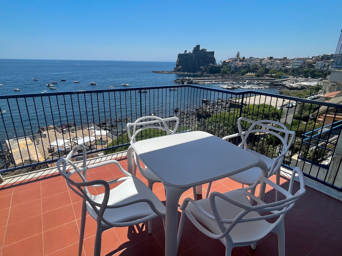 Sicily - Appartamento vista mare Aci Castello (CT)