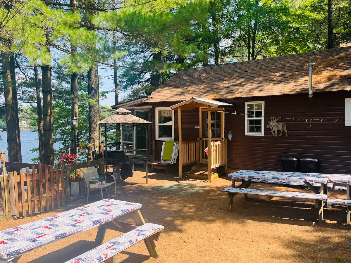 Twin Cottages Brantingham Lake Waterfront