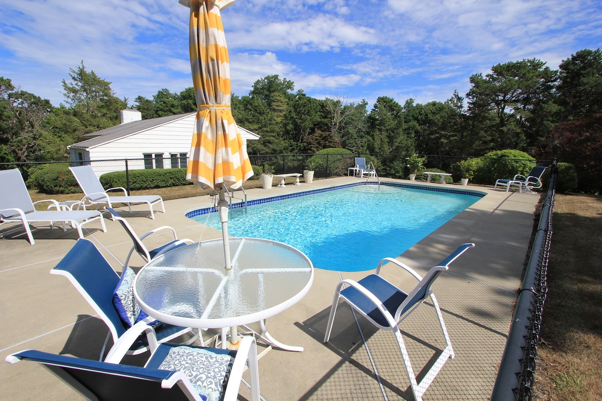 86 Spring Hill - Private Pool, pet-friendly!