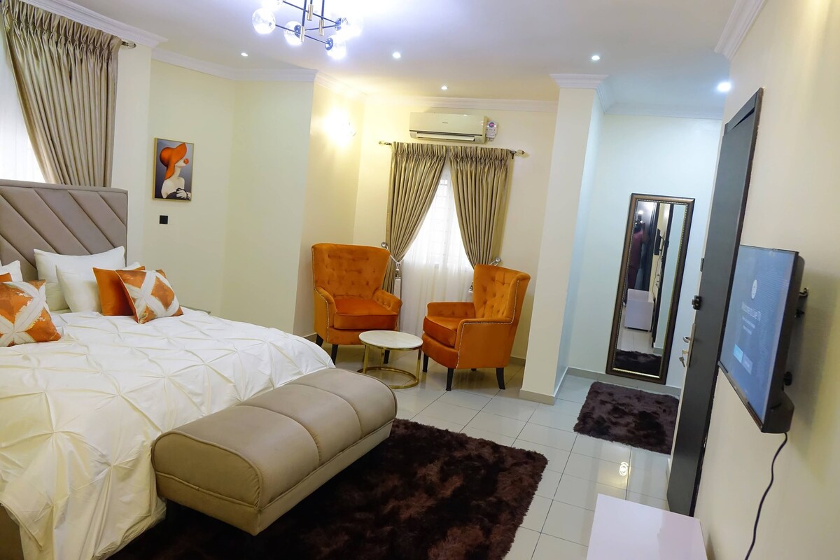 Lovely Spacious 2Bdr Duplex with Steward in Oniru