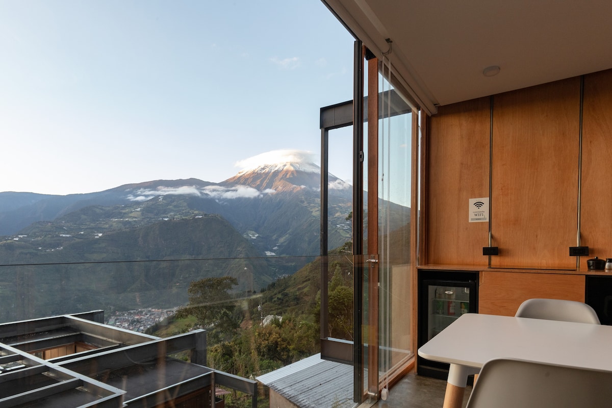 首间可欣赏火山景观的悬挂式套房/豪华