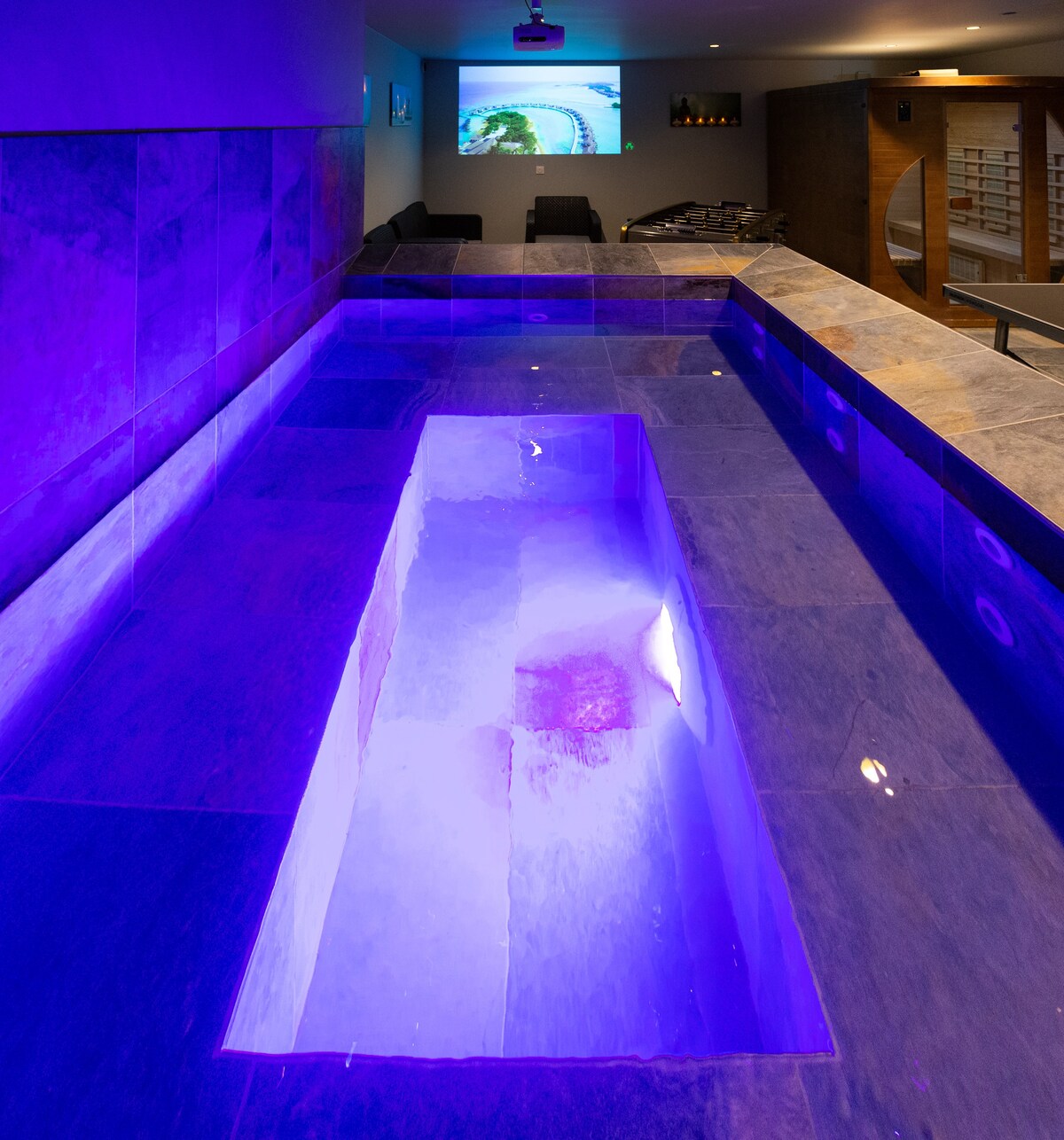 Villa Lion | Private Spa Jacuzzi Heated pool