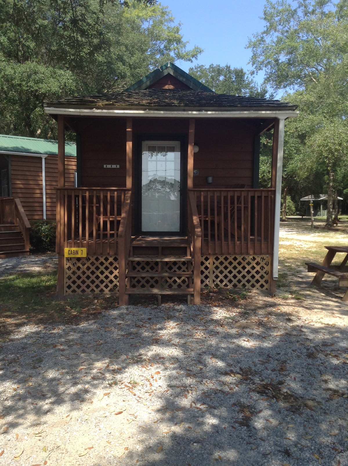 Deluxe comfy one room cabin with rustic charm