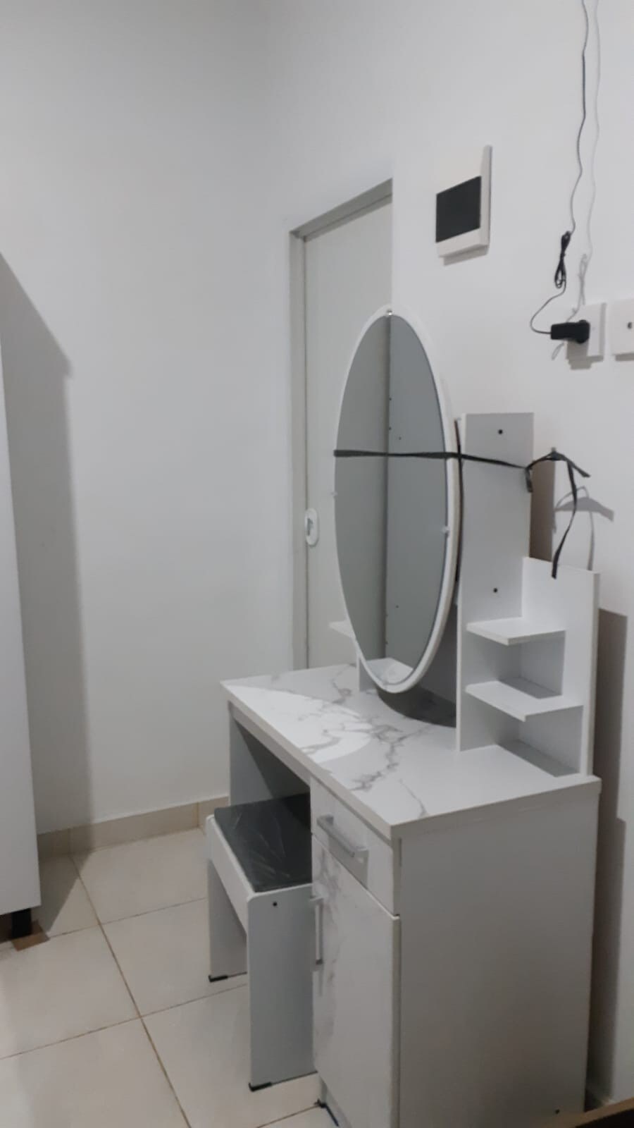 一间配备浴室和厨房的卧室（无线网络）