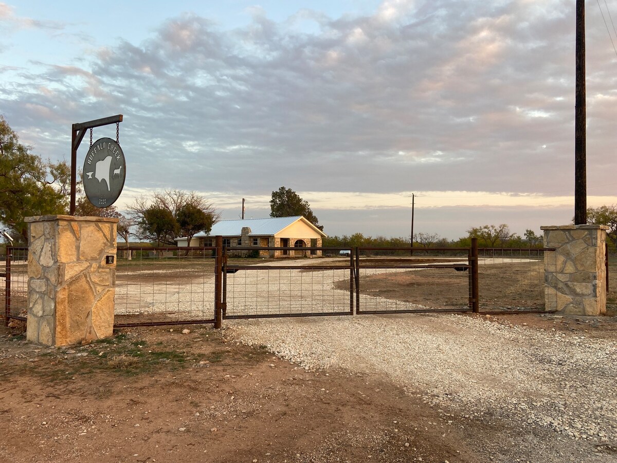 Buffalo Creek Farmhouse