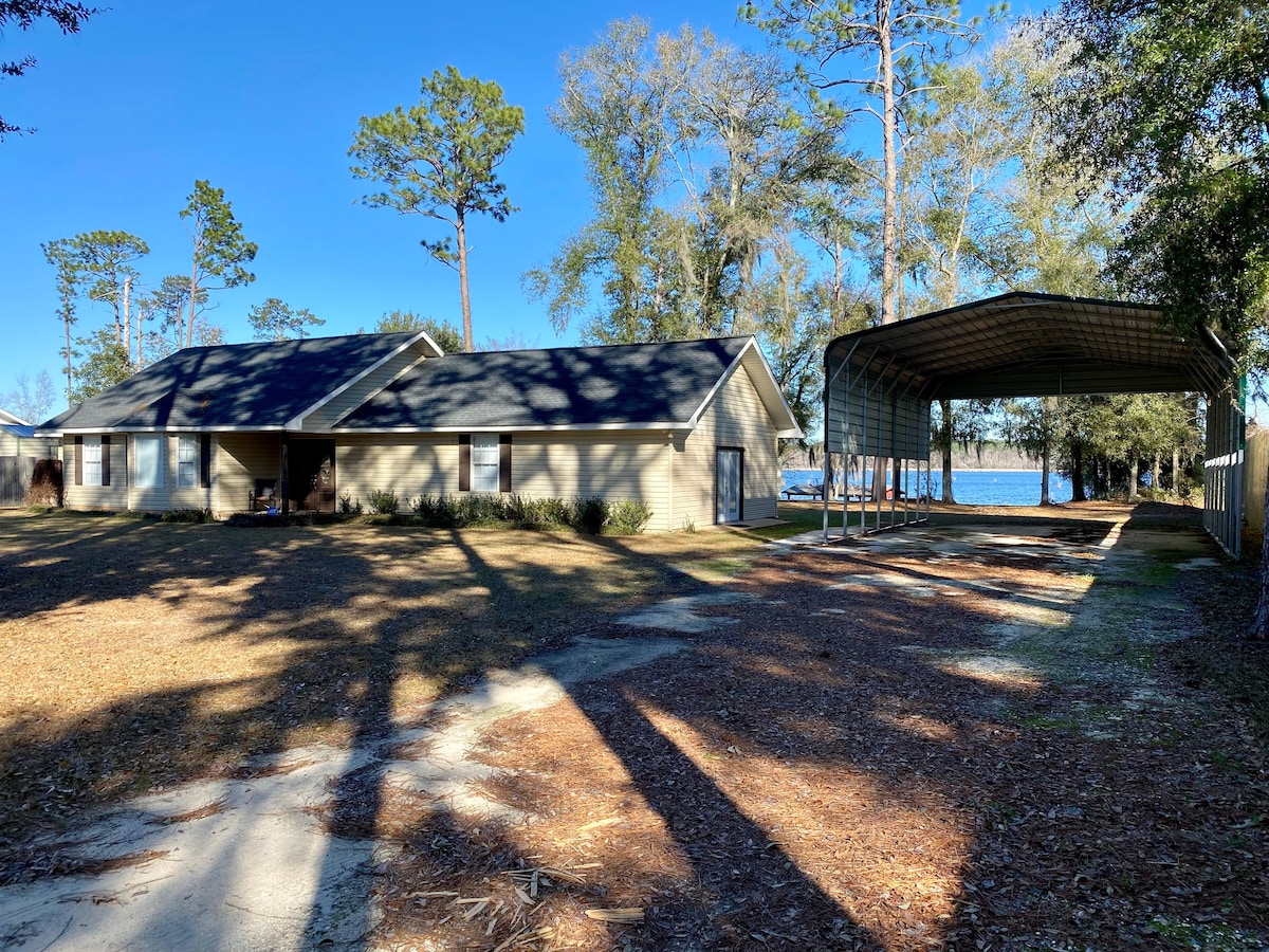 渔人小屋(Fisherman 's Lodge)