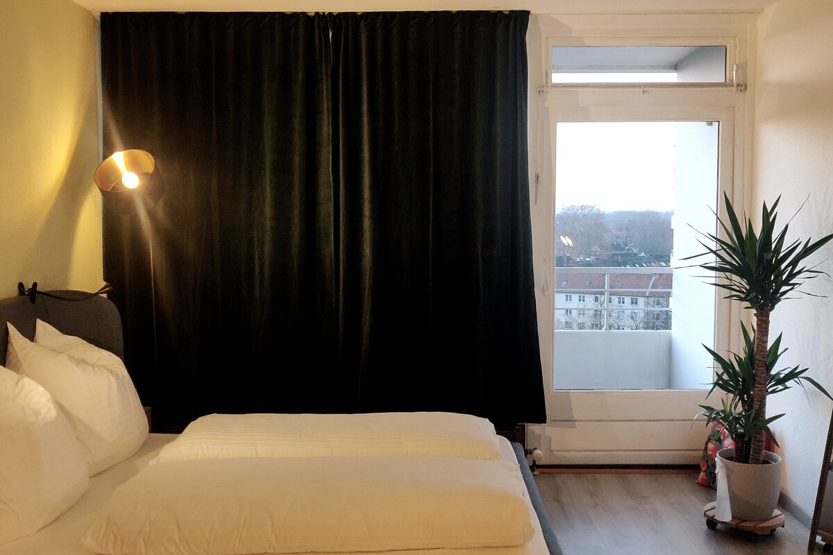 舒适的公寓|标准双人床| Netflix |阳台