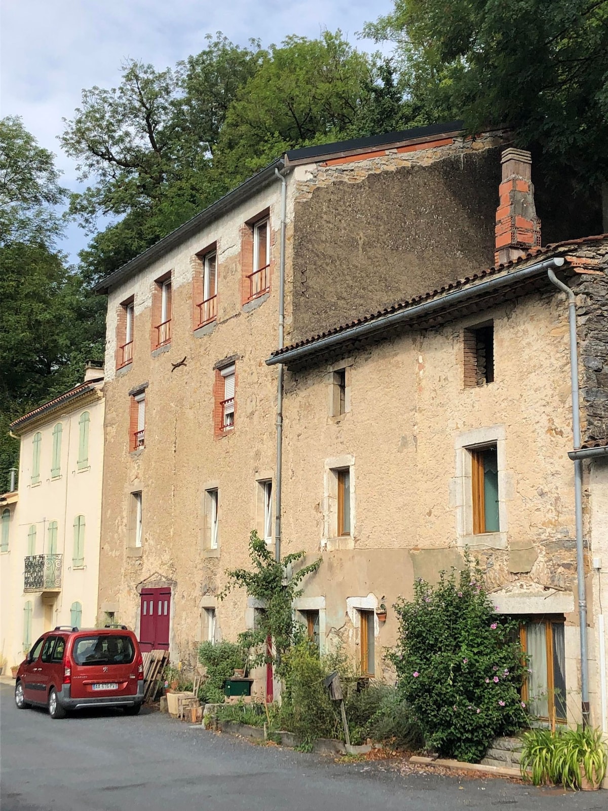 Chambre avec Jacuzzi à Cambounès