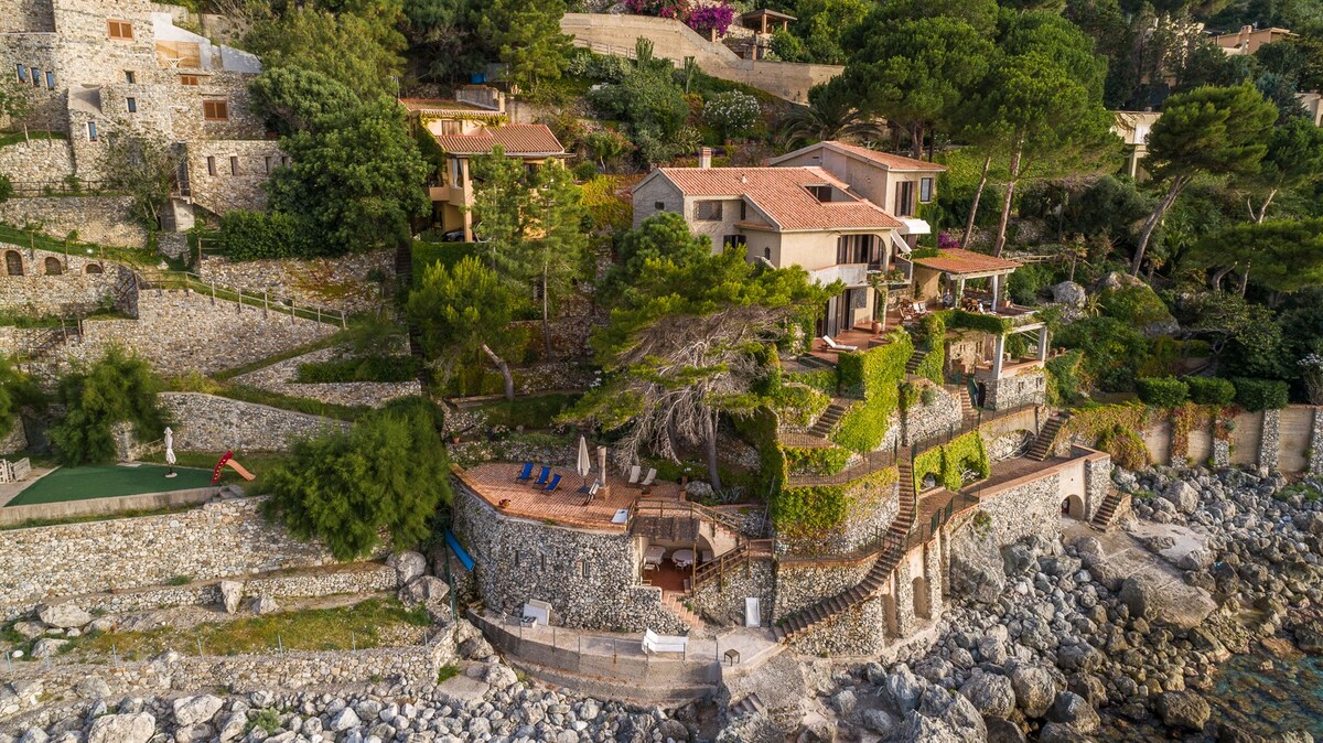 Casa Scogliera di Scilla -俯瞰大海的别墅