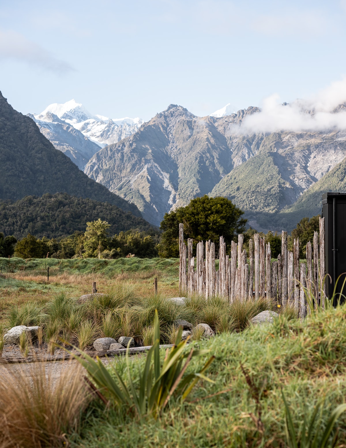 Unique Rural Mountain View Cabin with Outdoor Bath