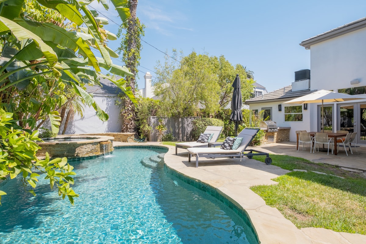 洛杉矶市中心豪华公寓，带度假村风格的泳池和热水浴缸