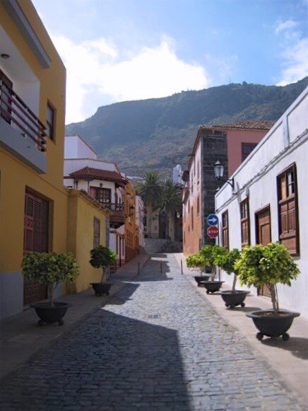 Sun Terrace Apartment in the Old Town