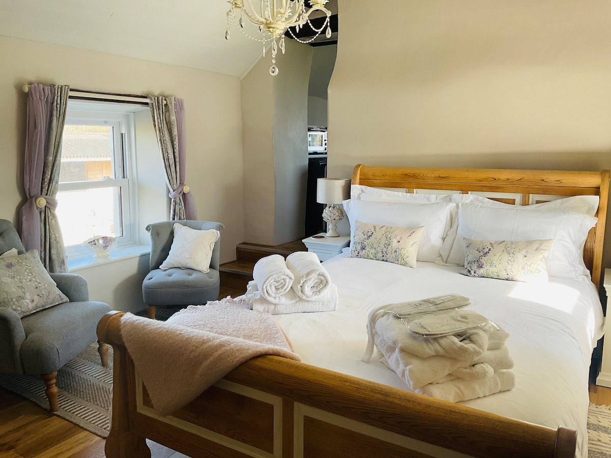 The Granary luxury b&b boutique studio for two