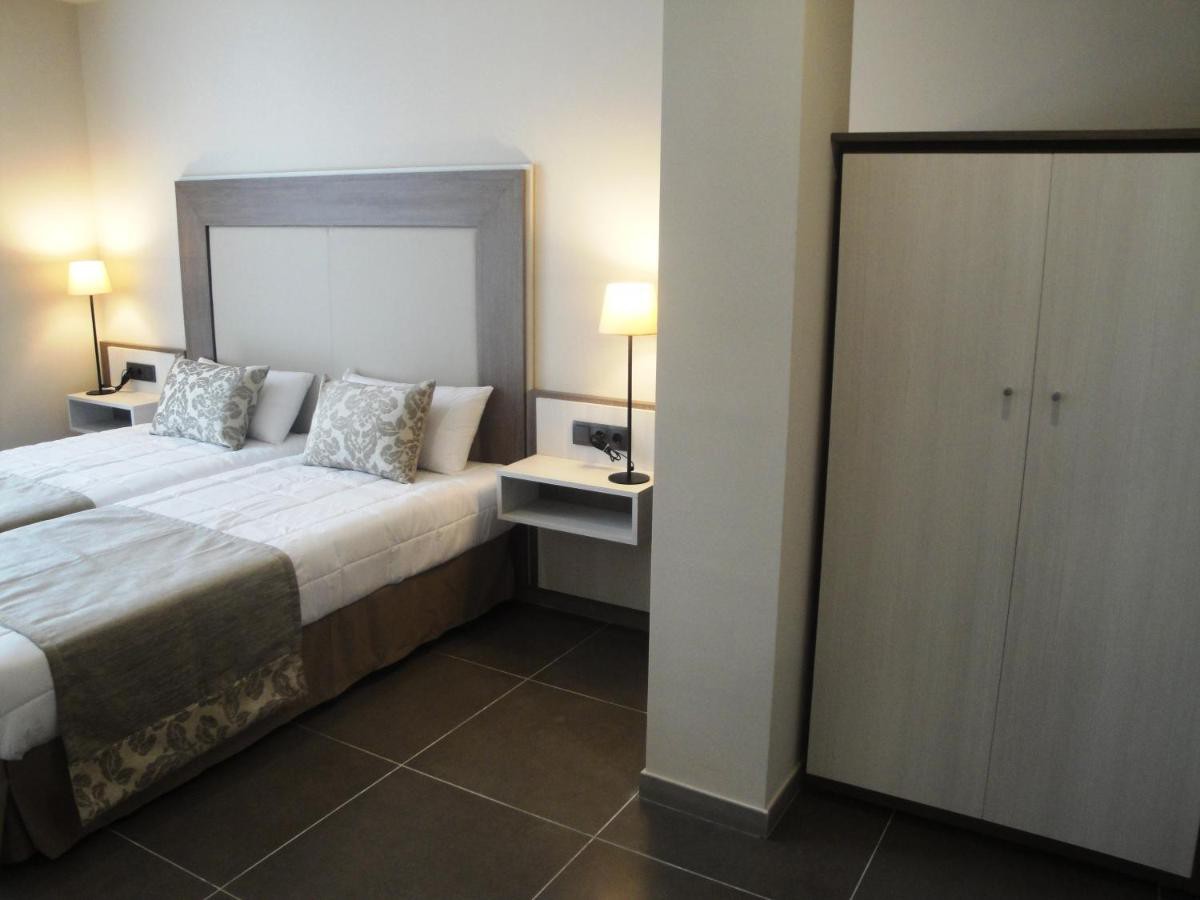 P&V 3 Nice 1 bedroom apartments close to Camp Nou