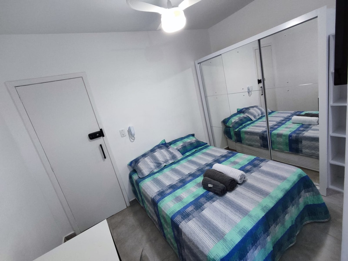 Apartamento inteiro, tipo 'flat' lindo e agradável