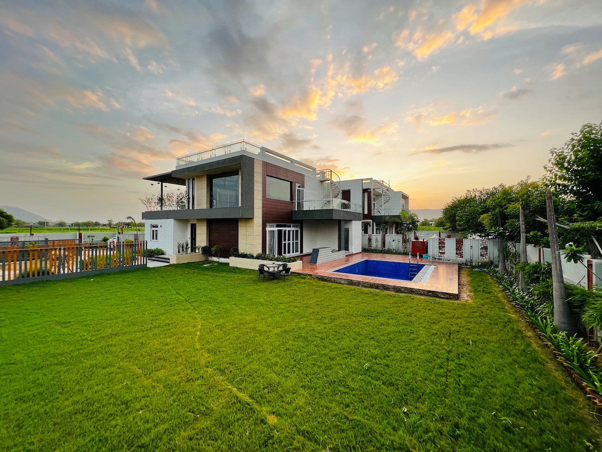 Greece by Jaipur Farms - Luxurious Villa with Pool
