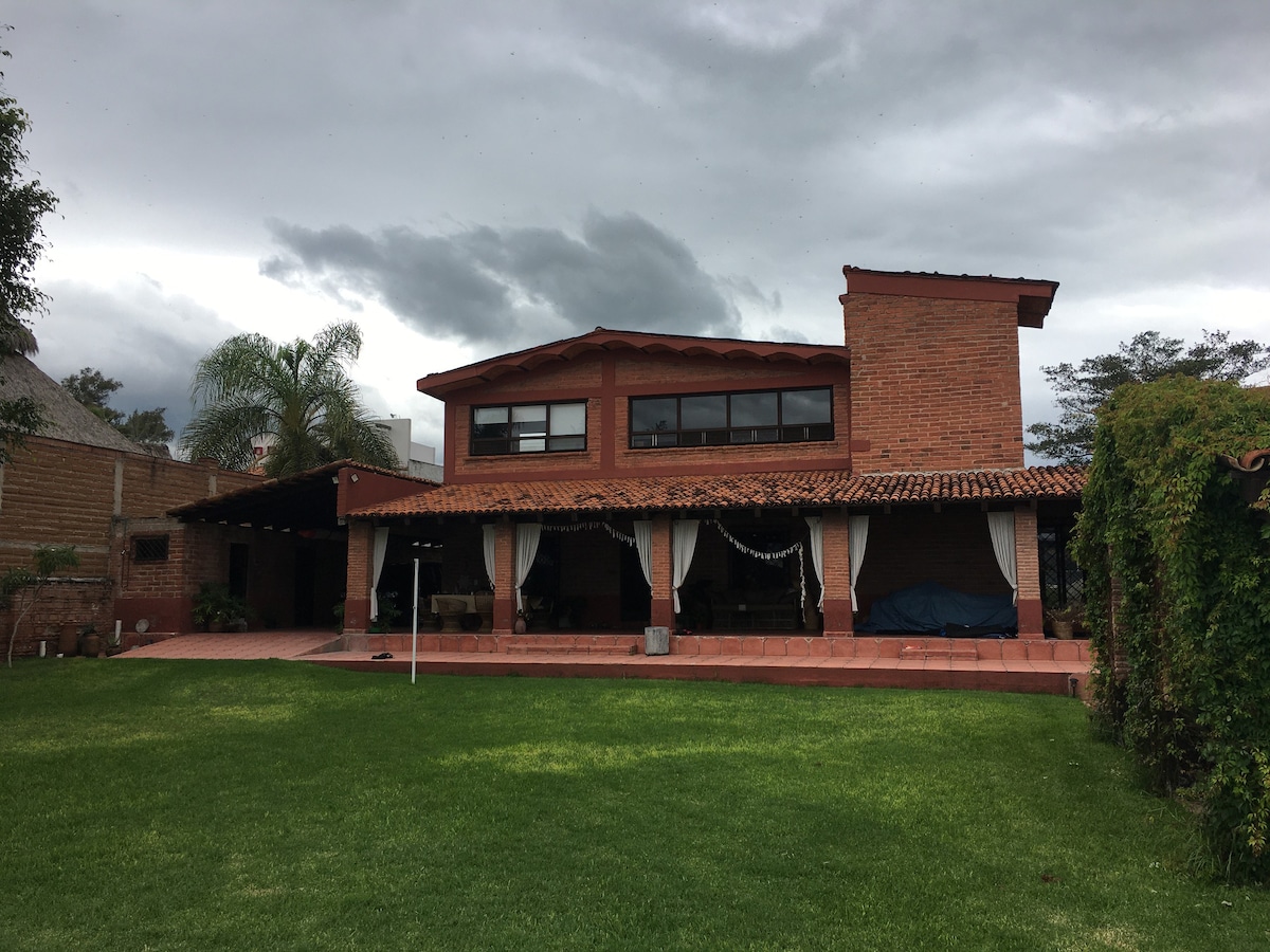 La Casa de Villa, vista a la laguna.