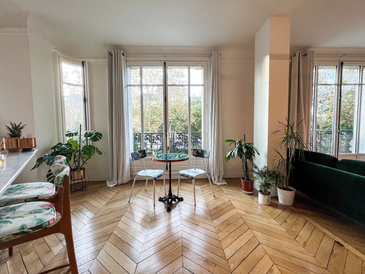 位于巴黎市中心的美丽公寓- 140平方米