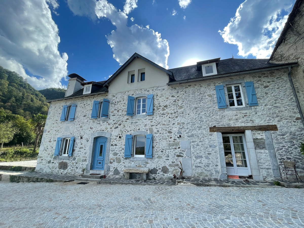 Le Val Éveillé - maison de maître de 1773 - 4*